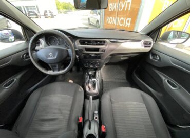 Peugeot 301