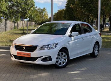 Peugeot 301
