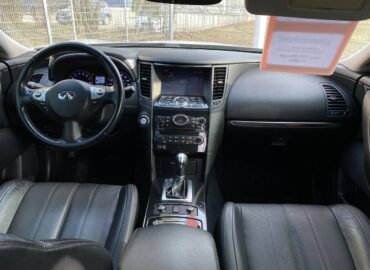 Infiniti QX70