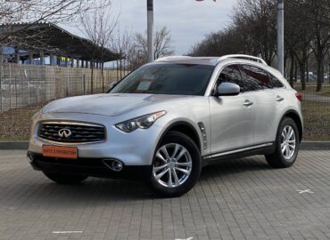 Infiniti QX70