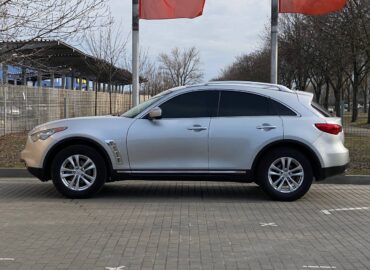 Infiniti QX70