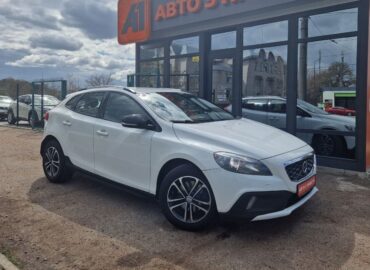 Volvo V40CC