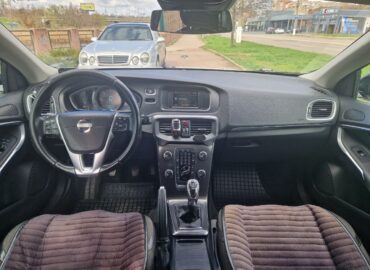 Volvo V40CC
