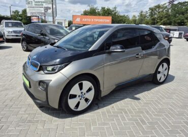 BMW  i3