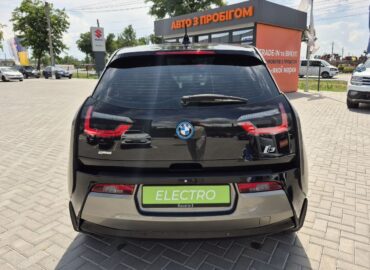 BMW  i3